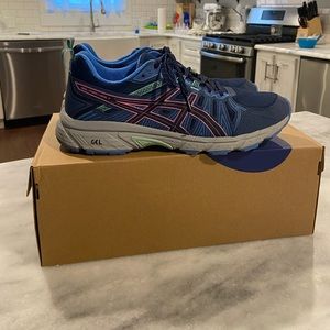 ASICS athletic shoe size 12